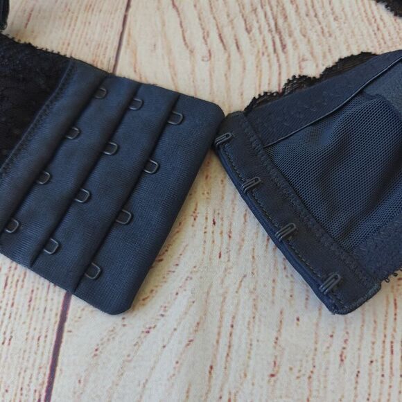 Torrid Lace Overlay Push-Up Demi Bra sz 40D - Picture 10 of 11